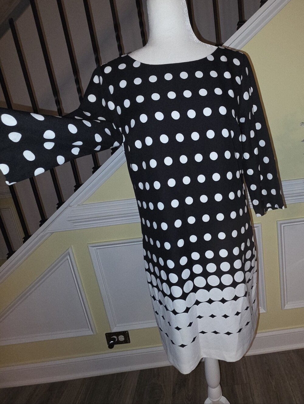 Banana Republic Black & White Polka Dot Women's Dress Sz-6 - Picture 3 of 8